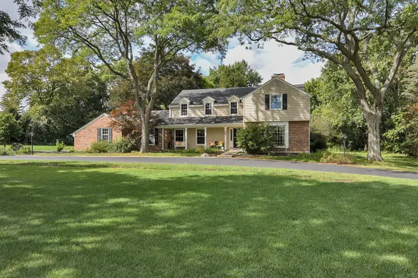 544 Rob Roy CT,  Inverness,  IL 60067
