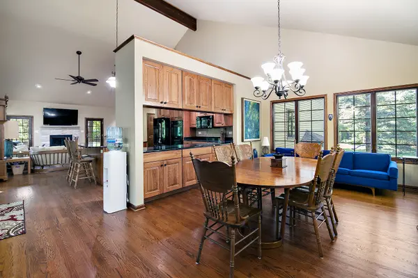 400 S Martin ST, Ashkum, IL 60911