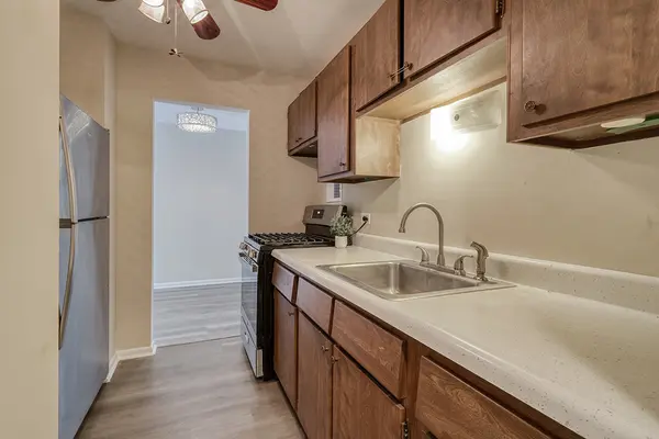 9840 S Pulaski RD #305, Oak Lawn, IL 60453