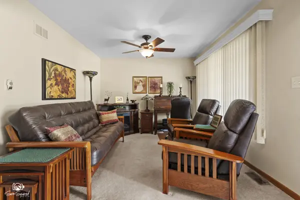 513 Somerset LN, New Lenox, IL 60451