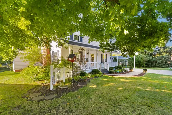 914 E Chamberlin ST, Dixon, IL 61021