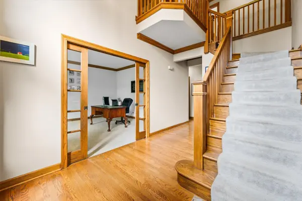 5N533 Prairie Springs DR, St. Charles, IL 60175