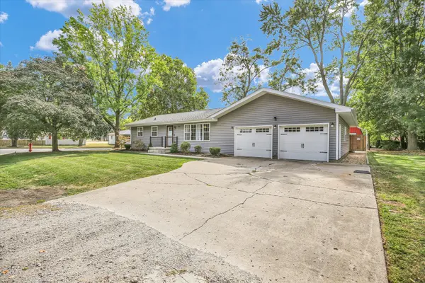 333 E Orchard AVE, Atwood, IL 61913