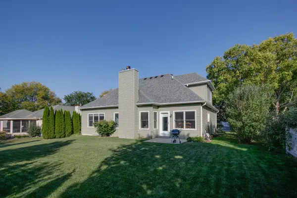 855 Ayers ST, Bolingbrook, IL 60440
