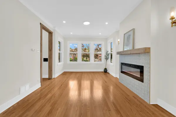 7535 S Aberdeen ST, Chicago, IL 60620