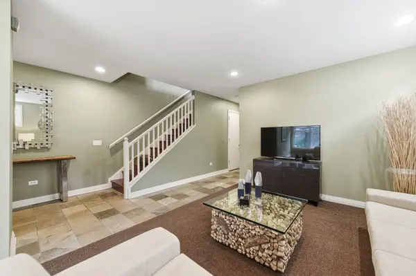 2649 N Hermitage AVE, Chicago, IL 60614