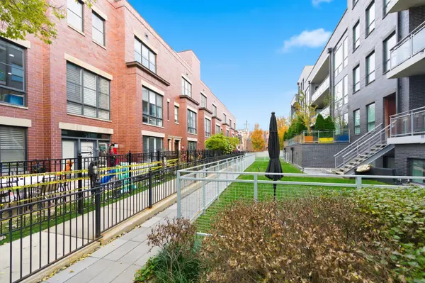 2649 N Hermitage AVE, Chicago, IL 60614