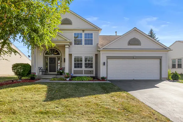 2359 Nantucket LN, Elgin, IL 60123
