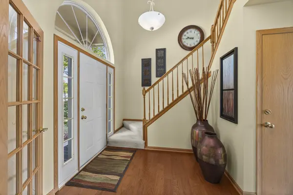 2359 Nantucket LN, Elgin, IL 60123