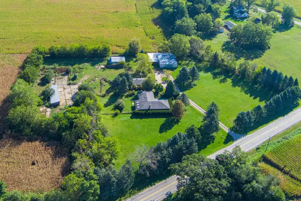 4104 Alden RD, Woodstock, IL 60098