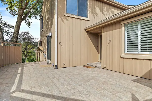 830 OAK HILL RD, Lake Barrington, IL 60010