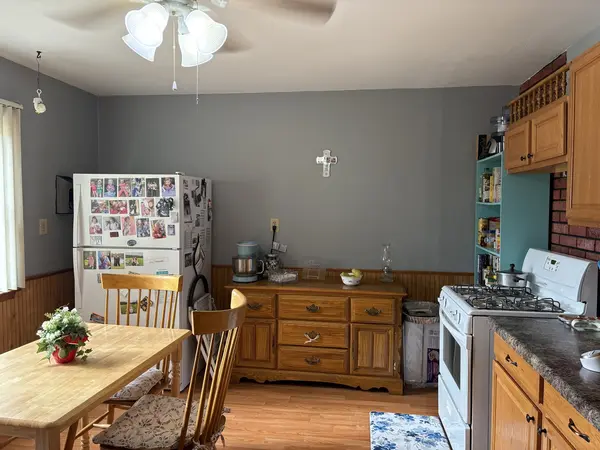 208 Irene AVE, Rochelle, IL 61068