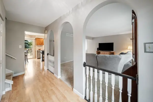 7405 W 157th ST, Orland Park, IL 60462