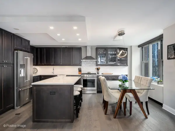 400 E RANDOLPH ST #1929, Chicago, IL 60601