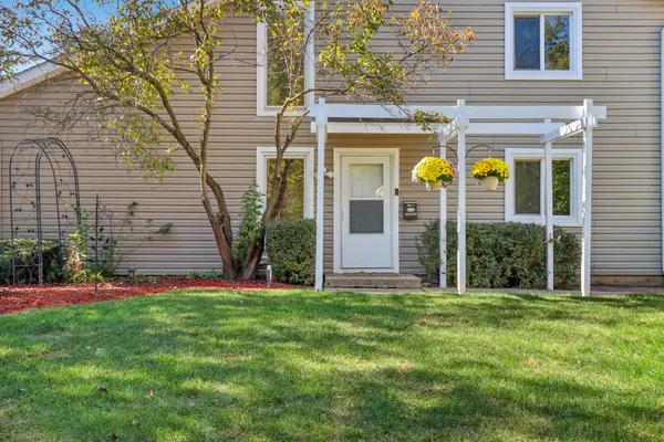 1129 Sausalito CT, Bartlett, IL 60103