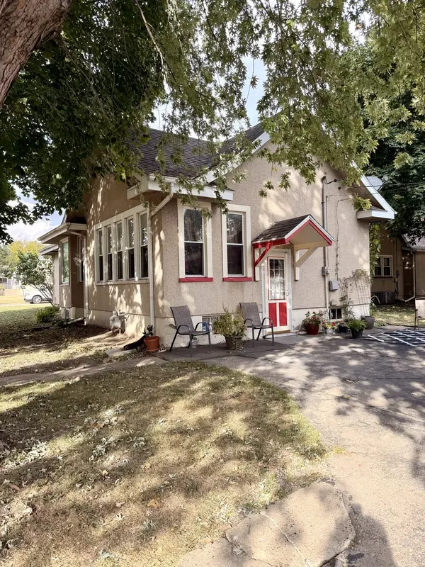 329 W Devlin ST, Spring Valley, IL 61362