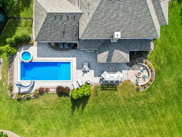 337 Sherlock ST, Frankfort, IL 60423