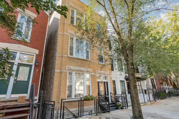 1721 W Pierce AVE, Chicago, IL 60622