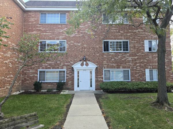 6882 W Touhy AVE #D, Niles, IL 60714