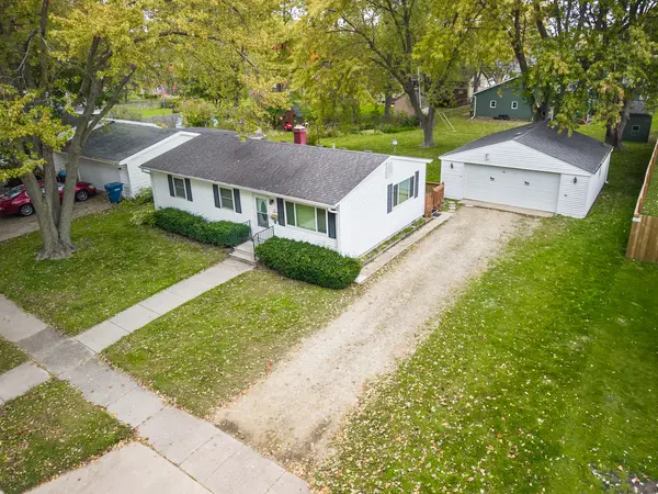 615 Best AVE, Dekalb, IL 60115
