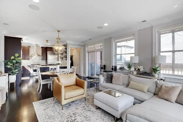 2014 N Seminary AVE #2, Chicago, IL 60614