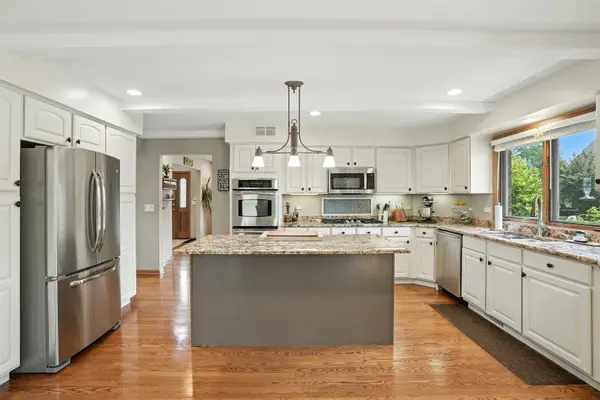 17140 Deer Run DR, Orland Park, IL 60467