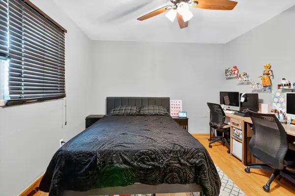 5406 Memory TRL, Mchenry, IL 60051