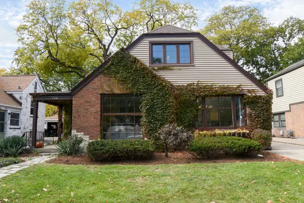 736 S Ashland AVE, La Grange, IL 60525