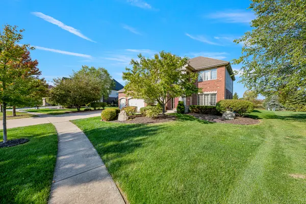 1990 Edgeview DR, New Lenox, IL 60451