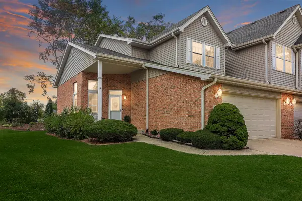 11348 Wild Berry LN, Mokena, IL 60448