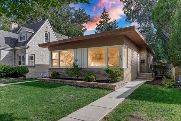 1810 SOUTH BLVD, Evanston, IL 60202