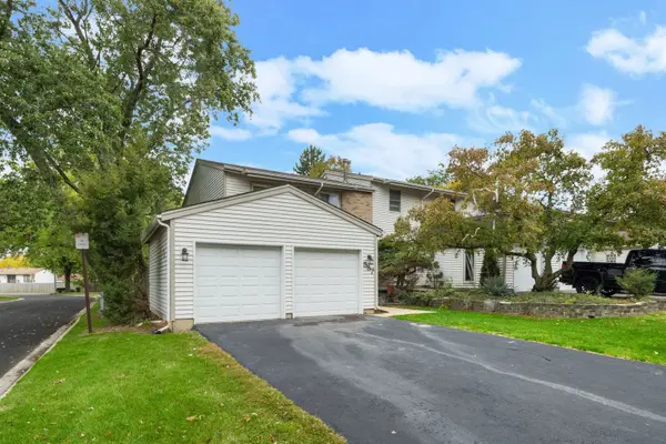 557 Monroe RD, Bolingbrook, IL 60440