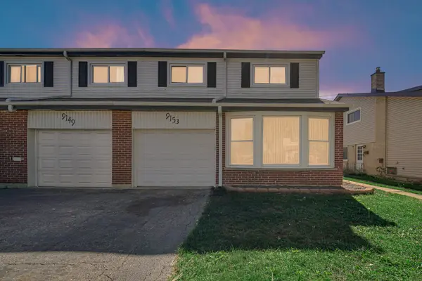 9153 W Oaks ST, Des Plaines, IL 60016