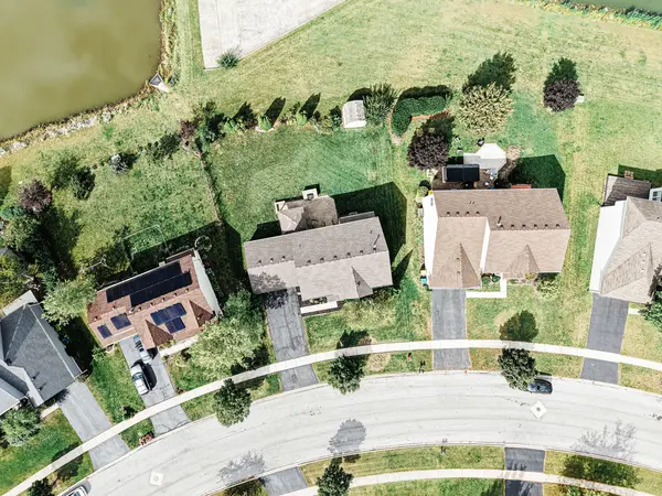 225 Rogers WAY, Sycamore, IL 60178