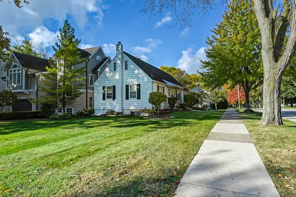 530 W 6th ST, Hinsdale, IL 60521