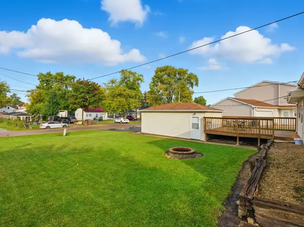 1321 Raymond DR, Montgomery, IL 60538