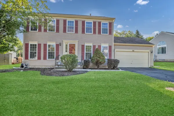 769 White Pine CIR, Lake In The Hills, IL 60156