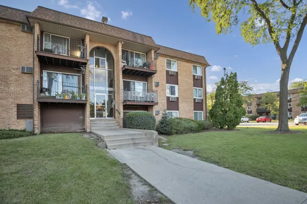 1080 Knoll LN #305, Hoffman Estates, IL 60169