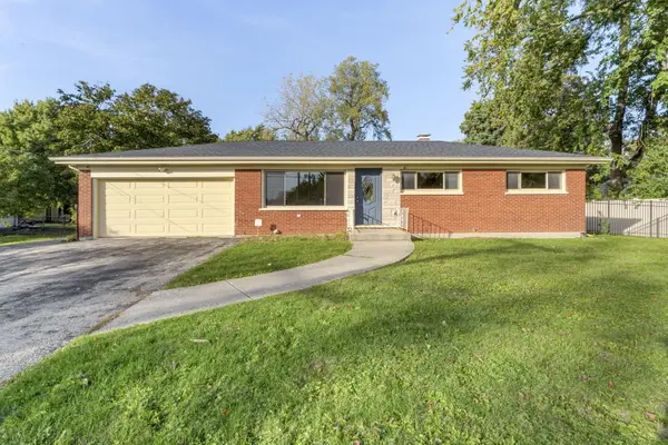 742 73rd CT, Willowbrook, IL 60527