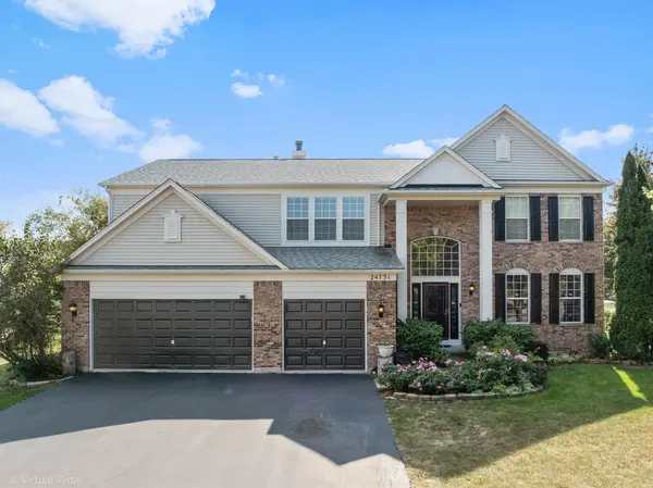 24731 Woodstock DR, Plainfield, IL 60585