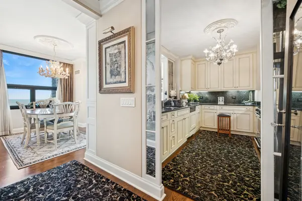 201 N Westshore DR #1702, Chicago, IL 60601