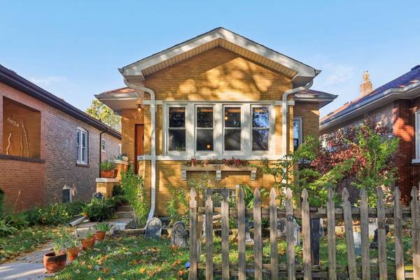 5026 N Hamlin AVE, Chicago, IL 60625