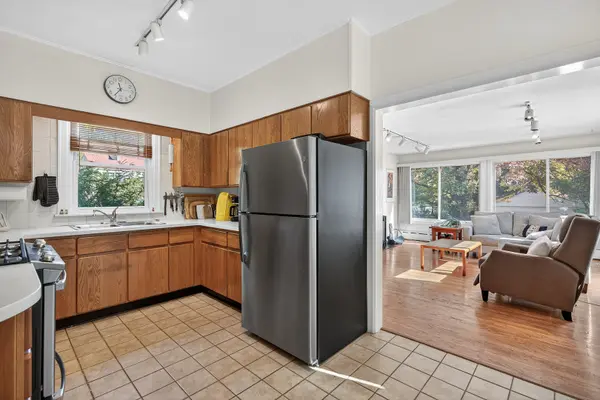 347 Florence AVE, Evanston, IL 60202