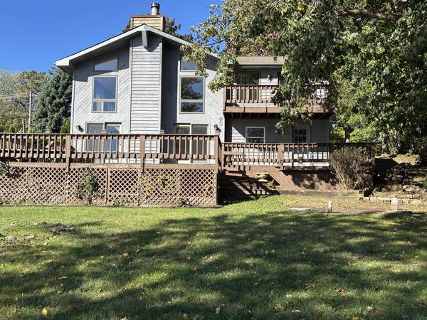 36951 N Nathan Hale DR, Lake Villa, IL 60046