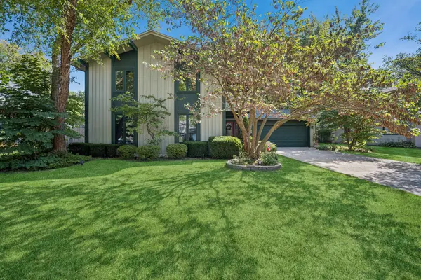 245 Little John CT, Bartlett, IL 60103