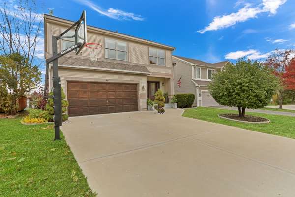 862 Waterview DR, Round Lake Park, IL 60073