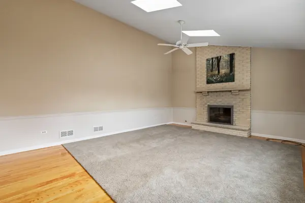15642 Plum Tree DR, Orland Park, IL 60462