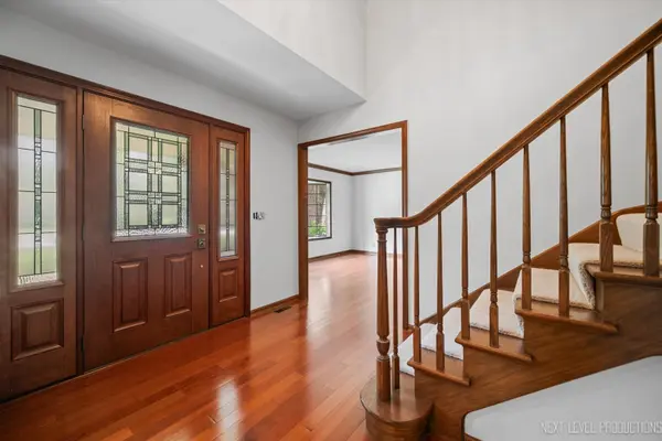 7N075 Hastings DR, St. Charles, IL 60175