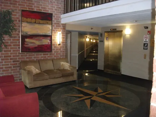 75 Kristin CIR #516, Schaumburg, IL 60195