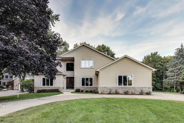 650 W Echo LN, Palatine, IL 60067